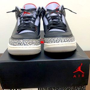 Preowned 9/10 condition Jordan 3 retro size 10.5